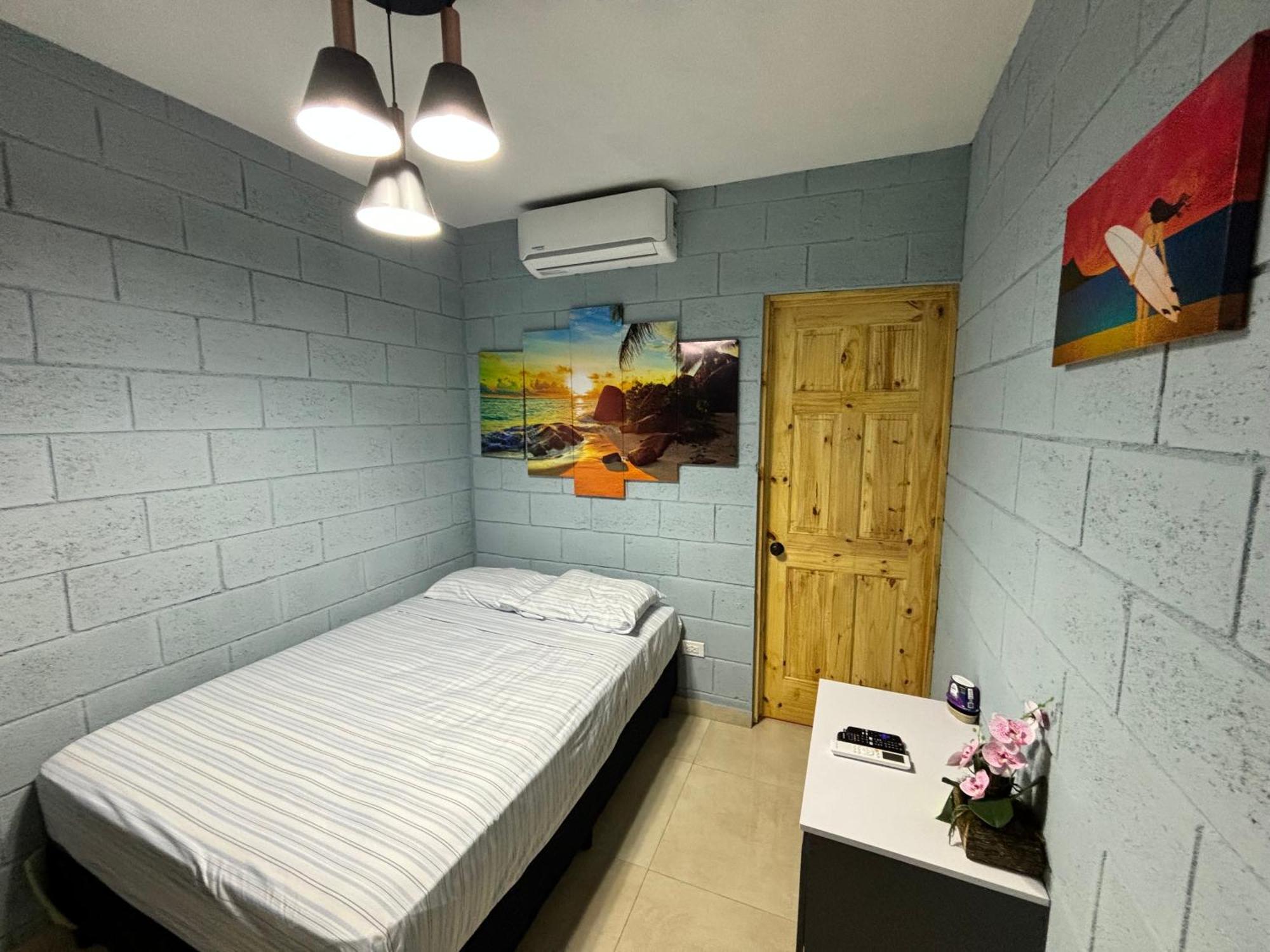 Hostal Camila'S Tamanique Eksteriør billede