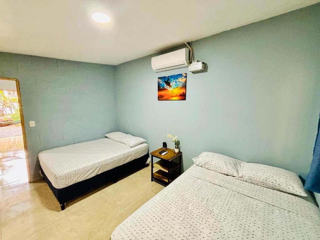 Hostal Camila'S Tamanique Eksteriør billede